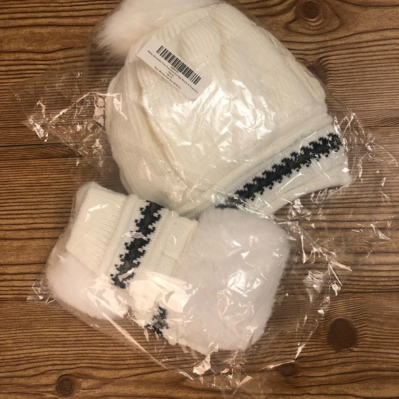 White Geometric Trim Faux Fur Pom-Pom Ear-Flap Beanie & Fingerless Glove… - Picture 6 of 7